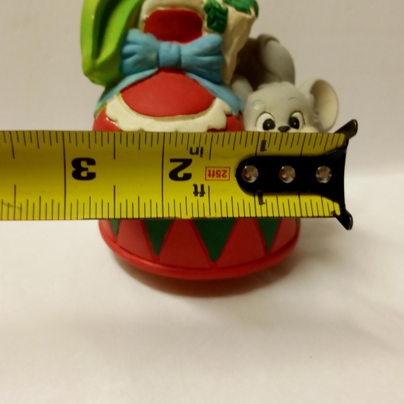 Vintage Revolving Musical Christmas Decorations Plays Soft & Turns Very Slow - Picture 7 of 10